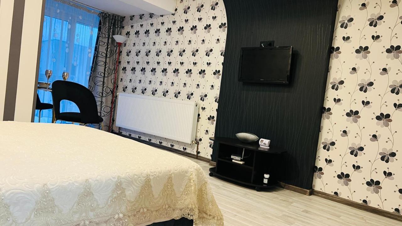 Appartement Garsoniera Centru Pietonal à Târgu Jiu Extérieur photo